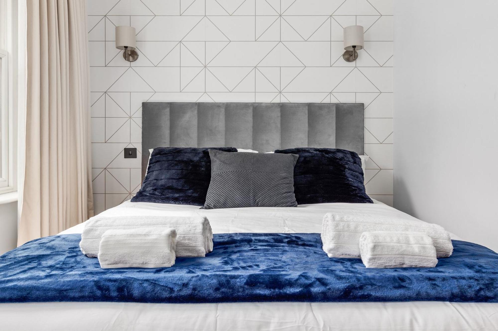 Stylish 2 Bedroom Apartment In Westminster Sleeps 5 With Ac London Luaran gambar