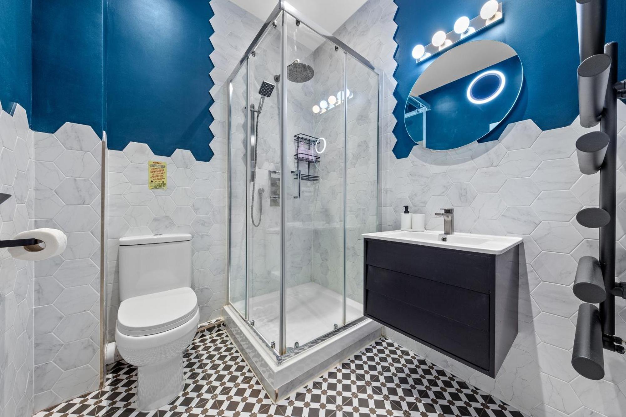 Stylish 2 Bedroom Apartment In Westminster Sleeps 5 With Ac London Luaran gambar